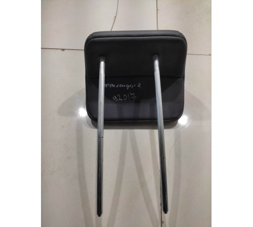 Подголовник (задний)