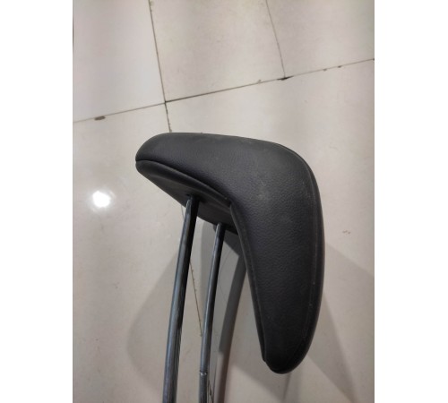 Подголовник (задний)