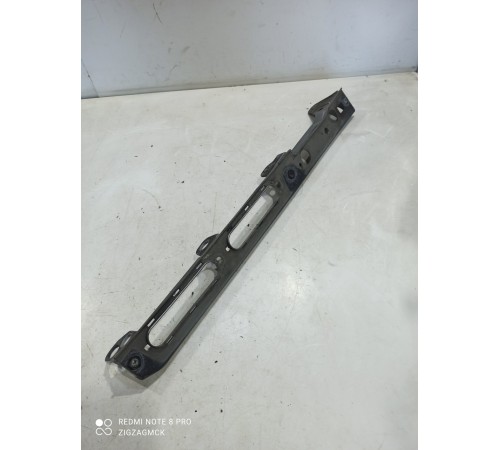 Кронштейн крыла передний левый