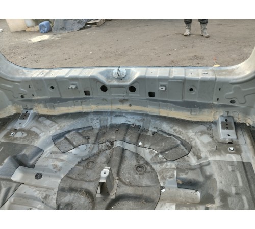 Задняя панель кузова