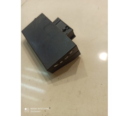 Блок управления зеркалом(передний левый)