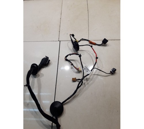 Электропроводка двери (задняя, левая)