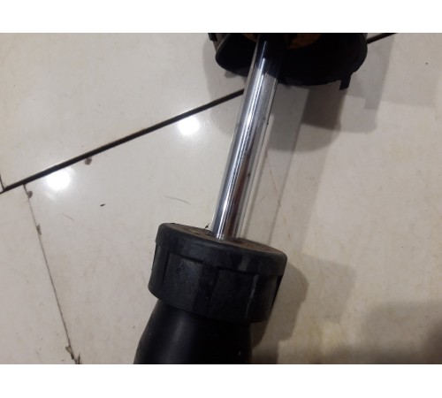 Амортизатор (задний, левый)