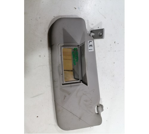 Козырек солнцезащитный левый