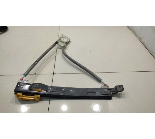 Стеклоподъёмник (задний, правый)