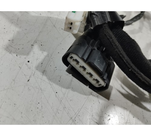 Электропроводка двери передняя левая