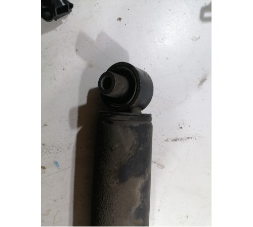 Амортизатор задний