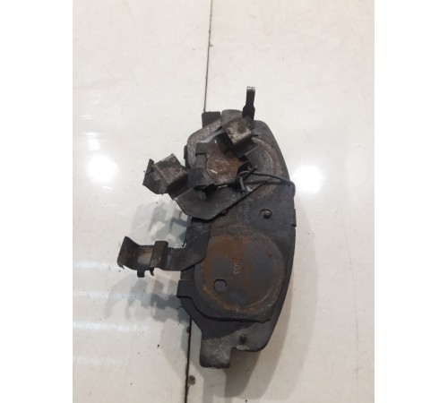 Колодки тормозные (передние левые)