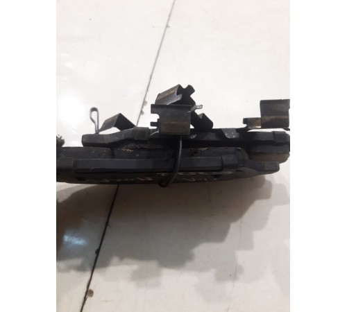 Колодки тормозные (передние левые)