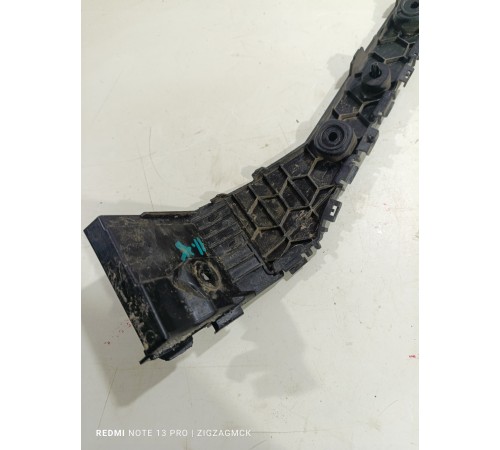 Кронштейн заднего бампера правый