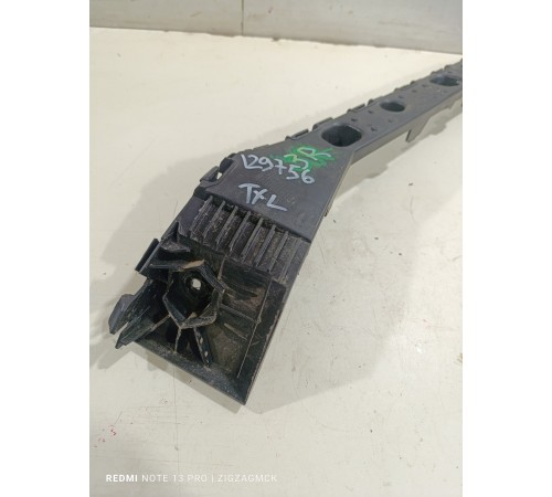 Кронштейн заднего бампера правый