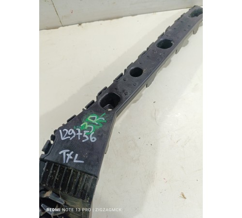 Кронштейн заднего бампера правый