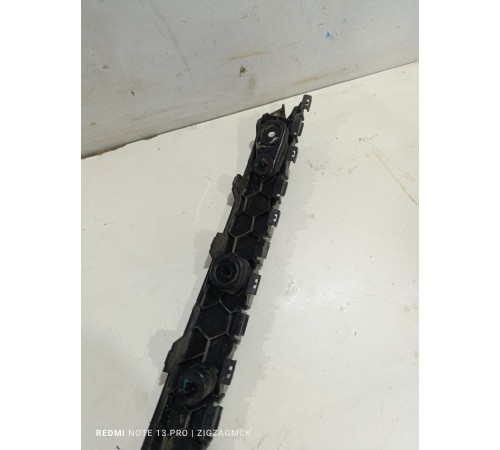 Кронштейн заднего бампера правый