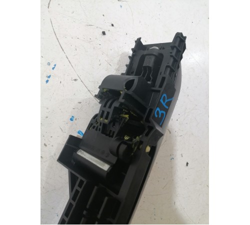  Ручка двери задняя правая наружная