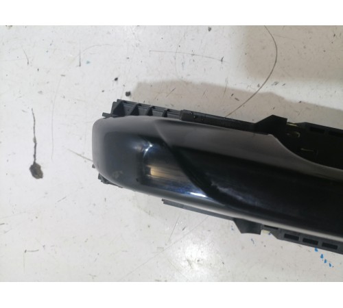  Ручка двери задняя правая наружная