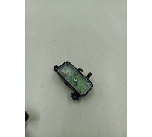 Плафон подсветки правый