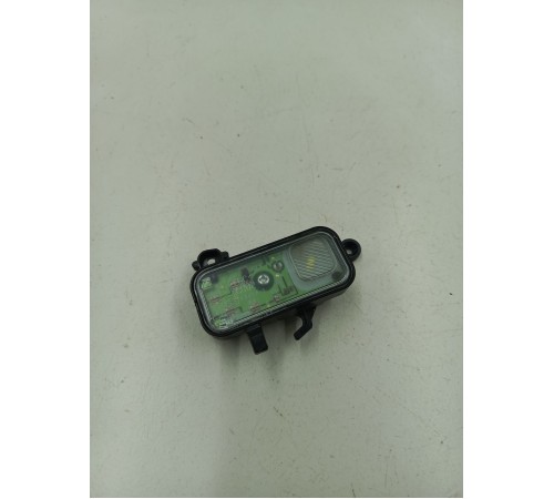 Плафон подсветки правый