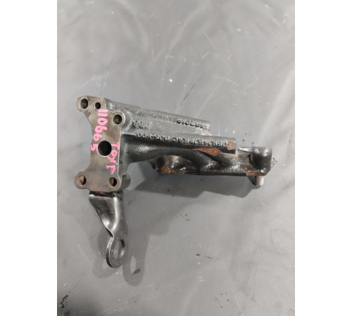 Кронштейн(крепление) турбокомпрессора