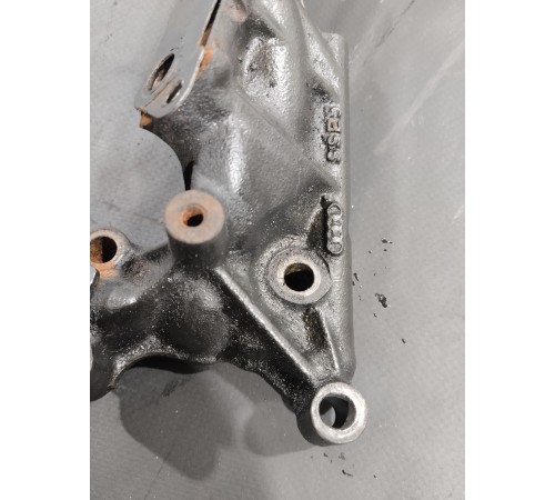 Кронштейн(крепление) турбокомпрессора