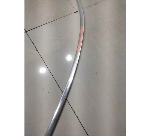 Молдинг двери(передний правый)