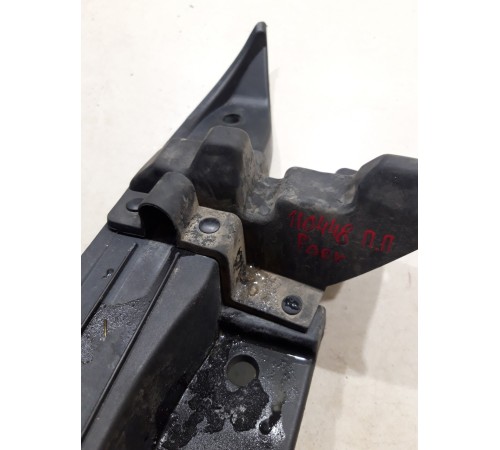 Пыльник крыла передний правый