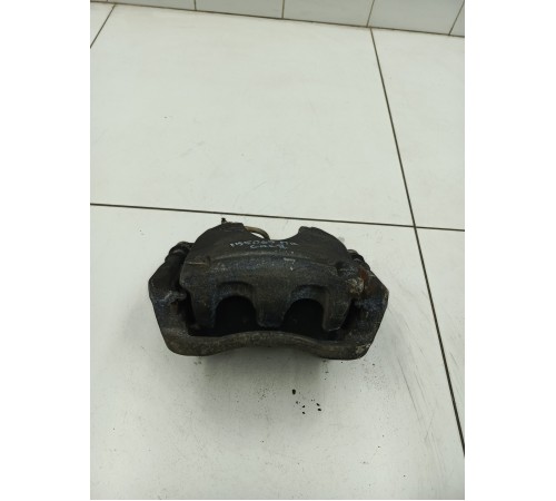 Суппорт передний правый