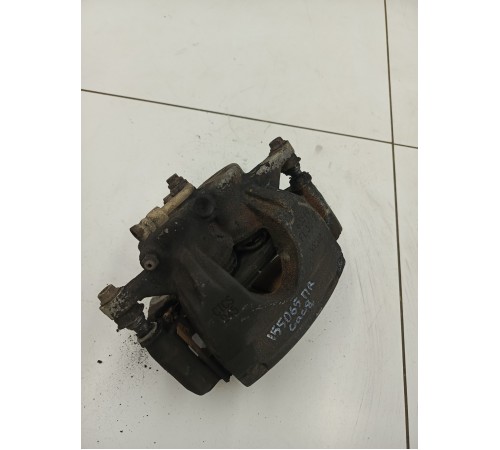 Суппорт передний правый