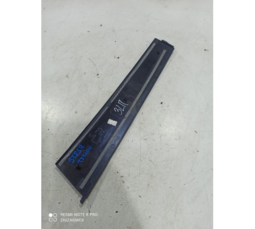 Накладка двери (задняя левая)