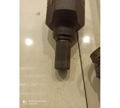 Полуось (привод) (передний, левый)