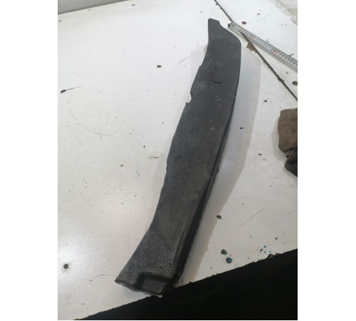  Пыльник крыла левый