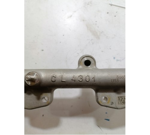 Рейка топливная 