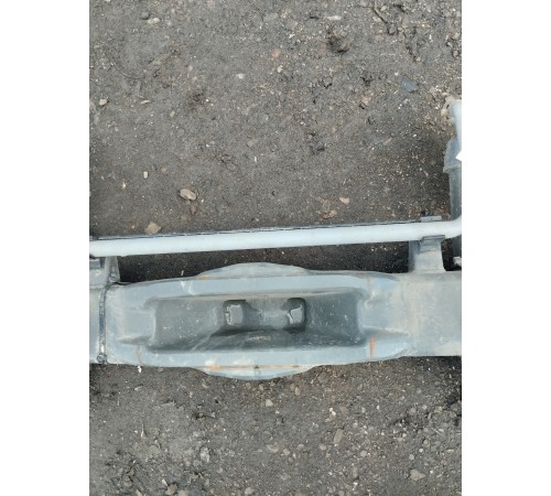 Балка рамы передняя поперечная