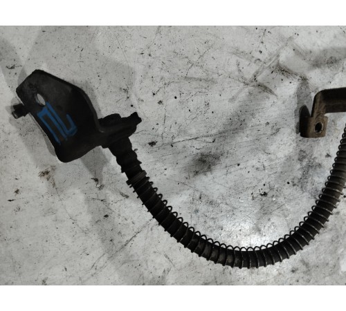 Тормозной шланг передний левый