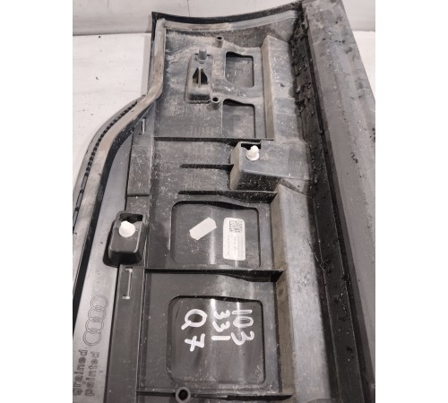 Накладка двери (задняя правая)