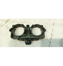 Кронштейн патрубков охлаждения