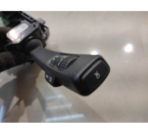 Подрулевой переключатель