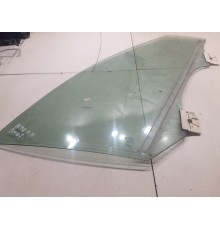 Стекло двери (переднее правое)
