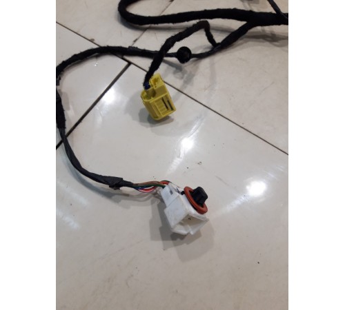 Электропроводка двери (передняя, правая)