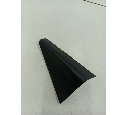 Накладка (уголок) двери задняя правая