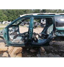 Порог левый с центральной стойкой