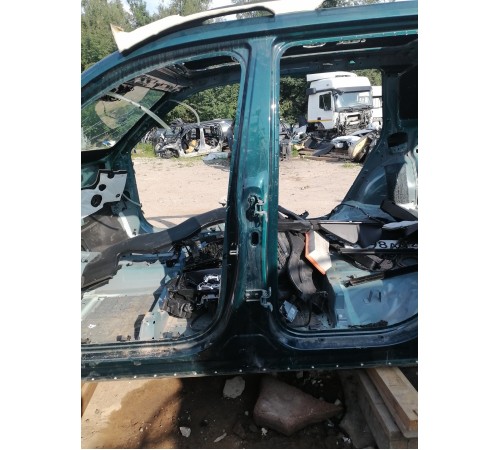 Порог левый с центральной стойкой