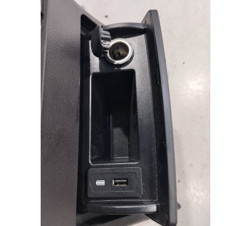 Бардачок (малый) отсек для мелочи