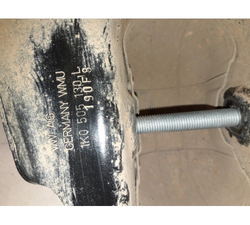 Кронштейн(крепление) продольного рычага заднийправый