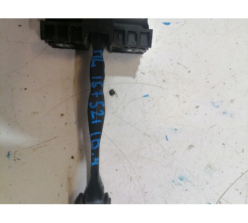 Ограничитель двери передний левый