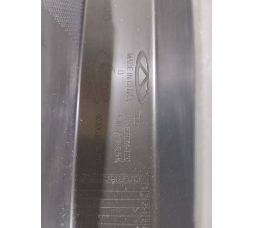 Накладка стекла рамки передняя левая