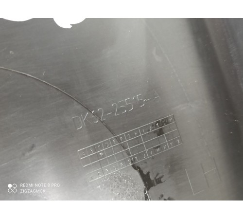 Накладка стекла двери (задняя левая внутренняя)