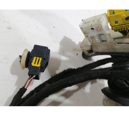 Проводка двери передней правой