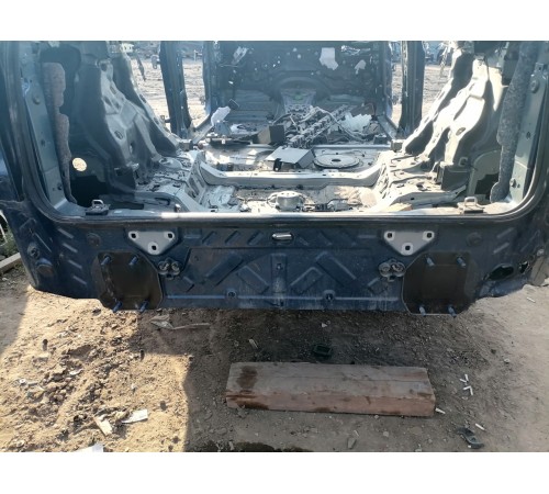 Задняя панель кузова