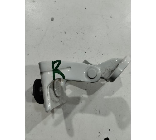 Петля багажника