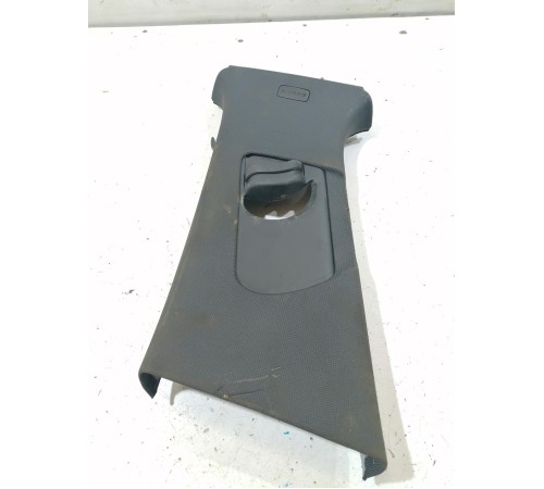 Обшивка стойки левая